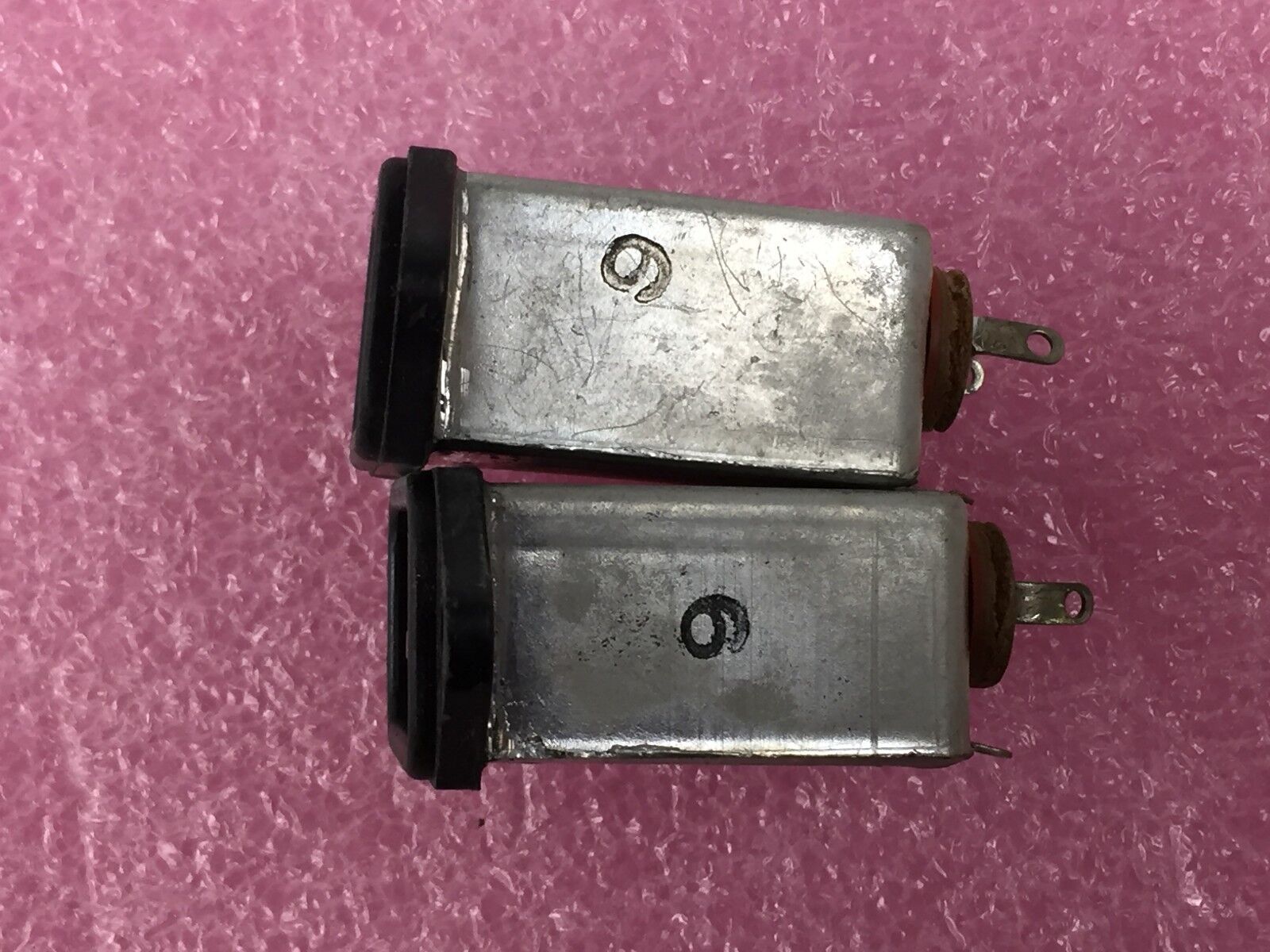 Corcom 560-7 550-1 625 0/075/21 Power Plug Lot of 2