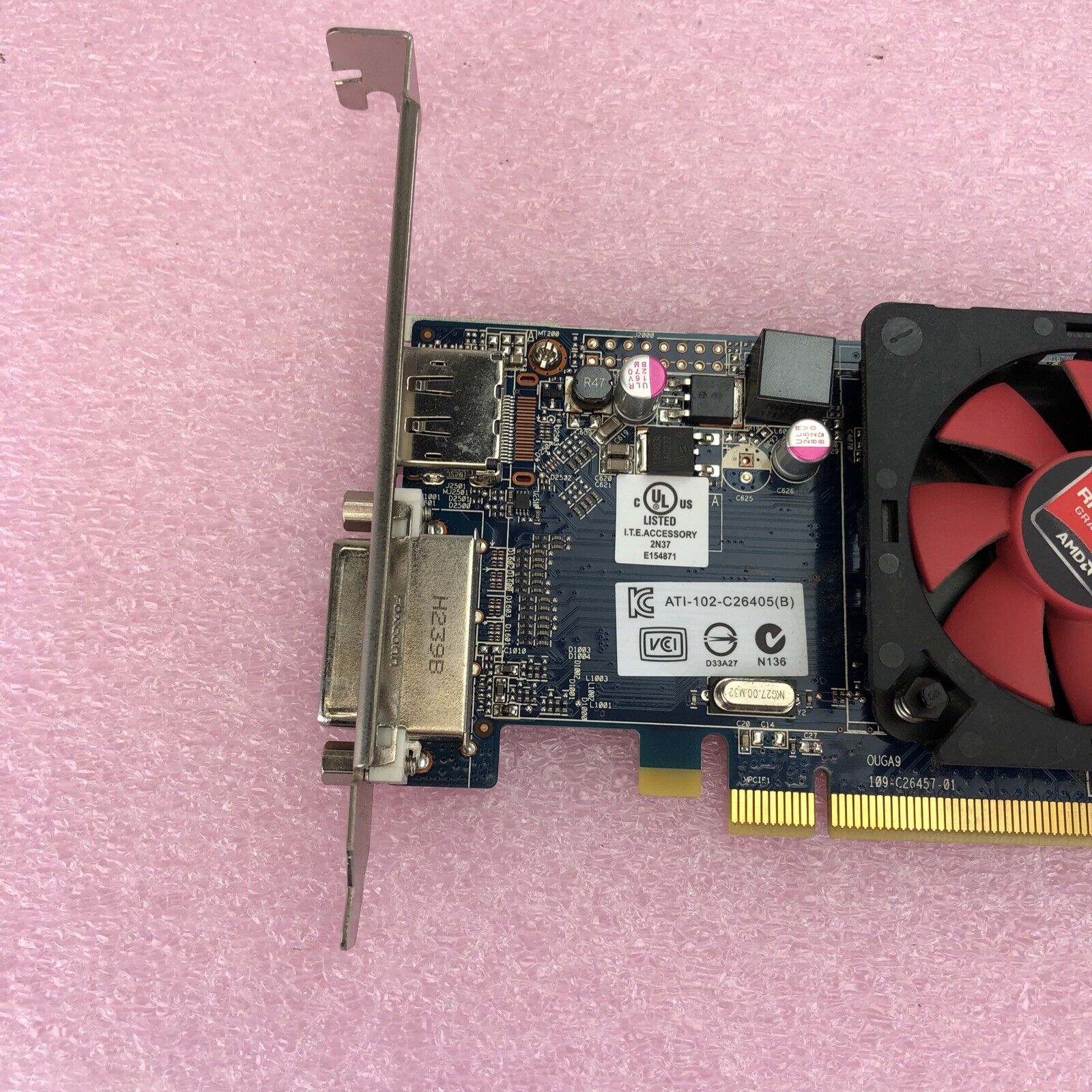 AMD Radeon HD6450 02C7NH 1GB PCI-E DVI-I DP Video Card ATI-102-C26405 (B) GPU