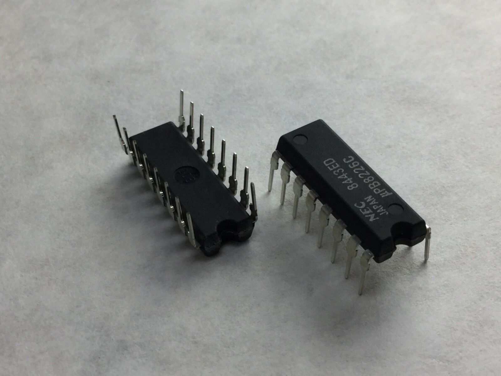 NEC  8443ED  PB8226C  Transistor  16 Pin  Lot of 10    NEW