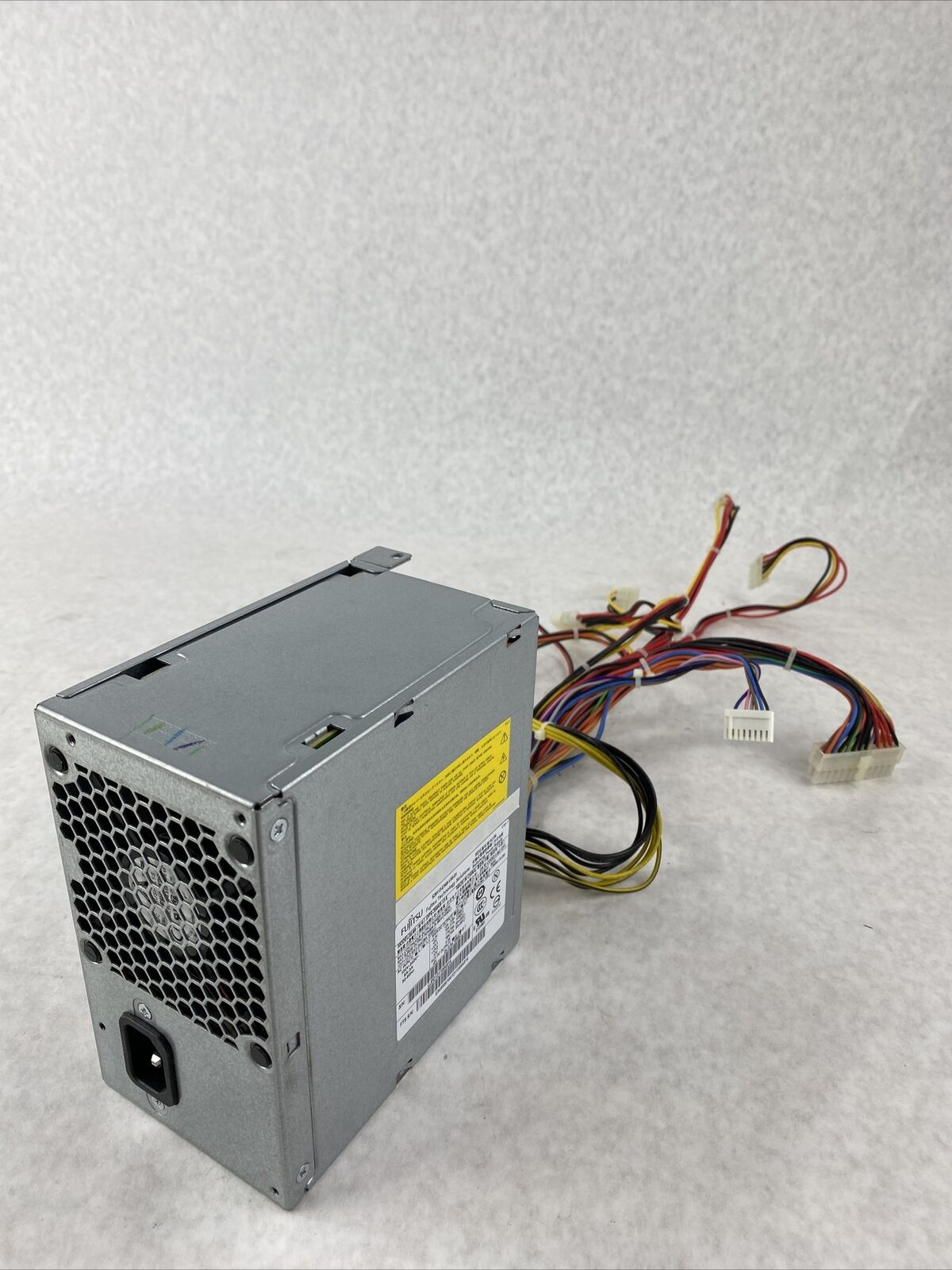 Fujitsu DPS-350AB-13A or S26113-E549-V50-01 350W 380W ATX Power Supply