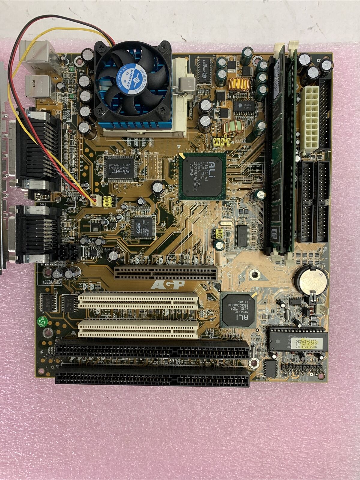 ALI Aladdin5 Motherboard AMD-K6 350MHz 192MB RAM w/Shield