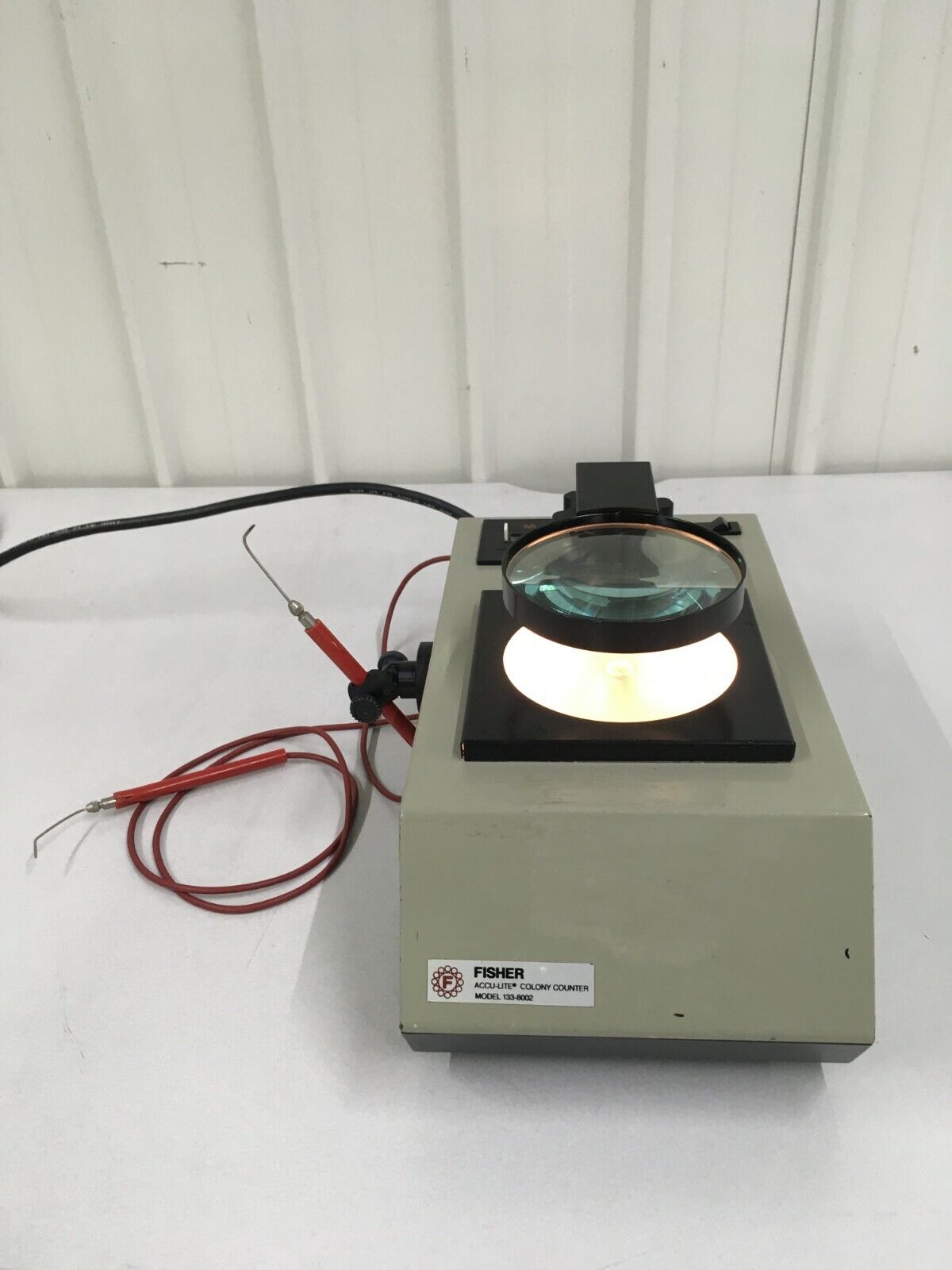 Fisher 133-8002 Accu-lite Illuminated Benchtop Magnifying Colony Counter