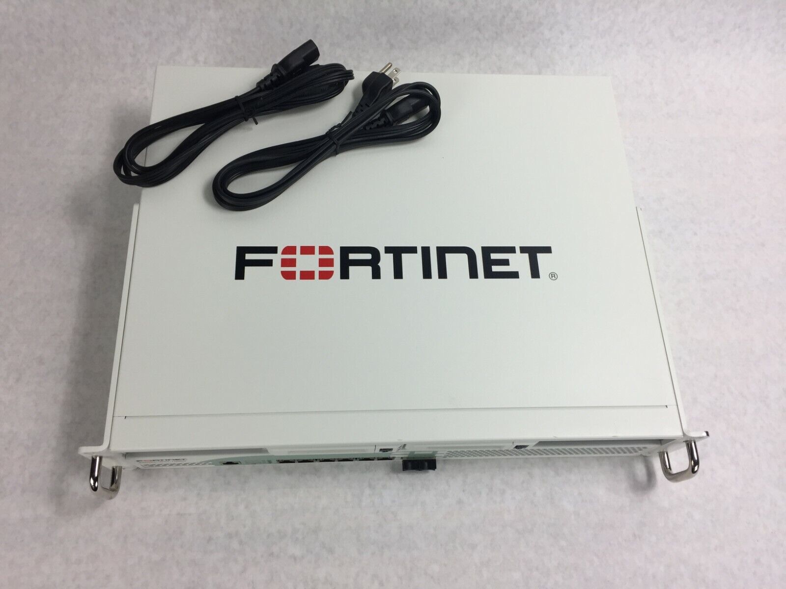Fortinet FortiSandbox 1000D  FSA-1000D-USG  No HD  No OS  Includes 2 Power Cords
