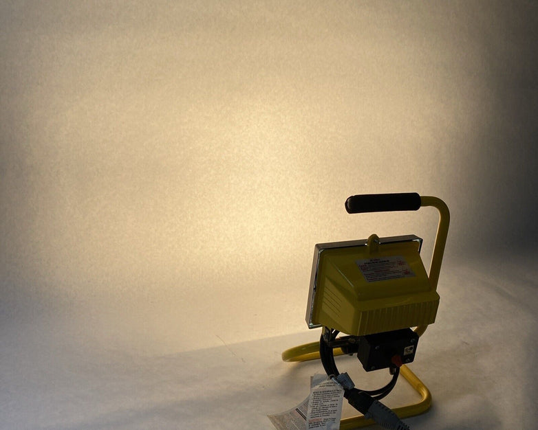 Unbranded E881598 L115212K3 500W Portable Halogen Work Light Lamp WORKS