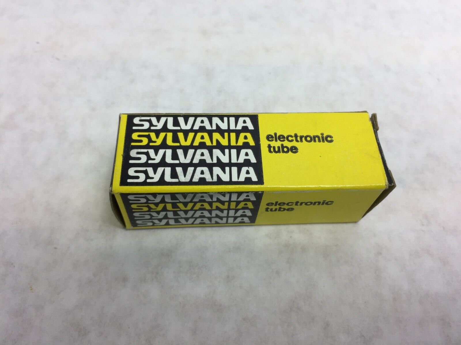 Sylvania Vacuum Tube  4DT6