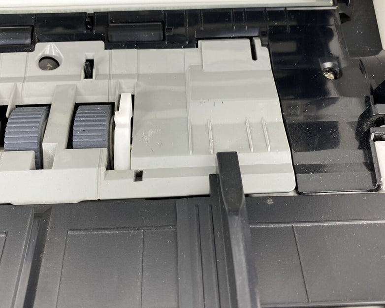 Fujitsu PA03540–B055 fi-6130 Color Document/Image Scanner NO POWER SUPPLY