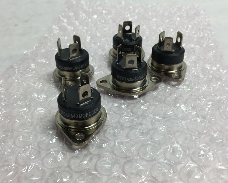 ST BTA25-600AC840 TRIAC  Lot of 5