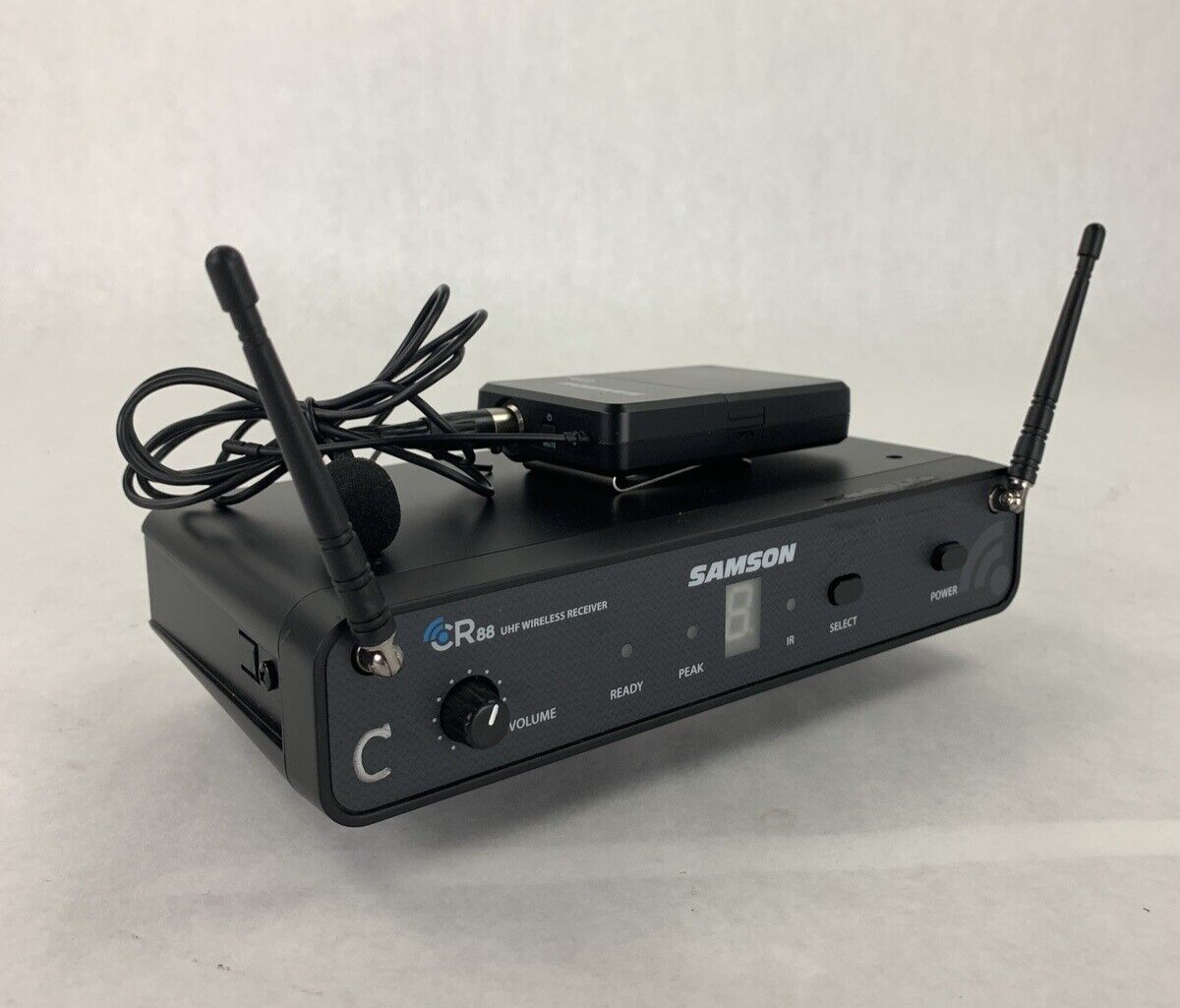 Samson CR88 Lavaliere Wireless Receiver and CB88 Wireless Microphone 542-566 MHz