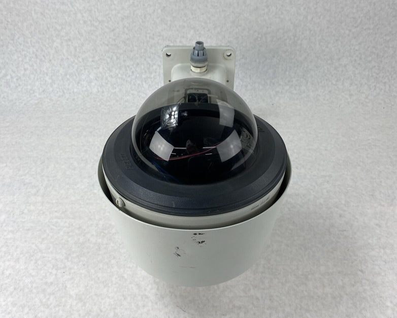 Pelco DF5-PG-E0 Outdoor Pendant Tinted Camera Dome w/ Wall Mount and Components