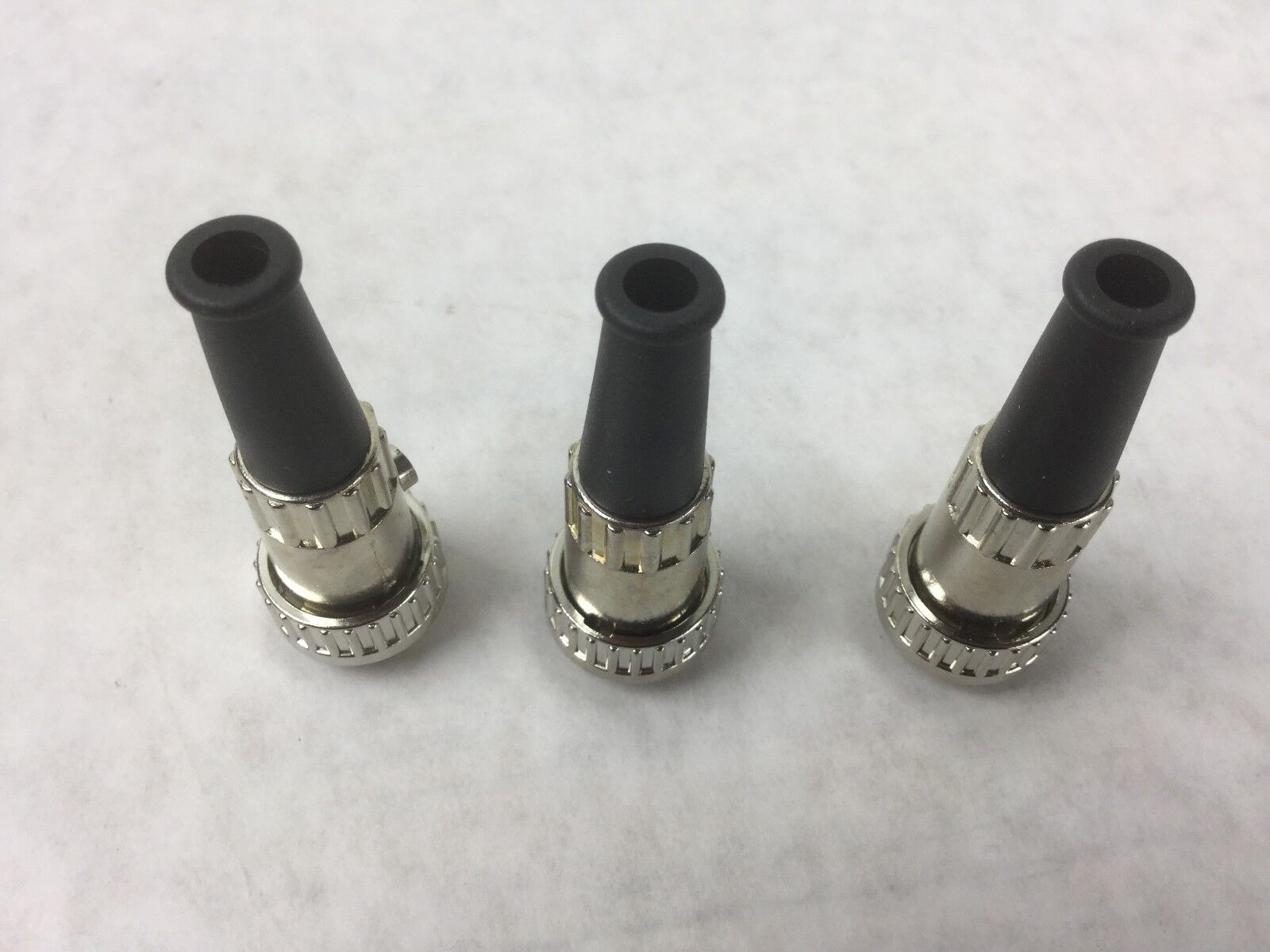PREH 71430-070-0000, DIN MALE LOCKING COR, Lot of 3