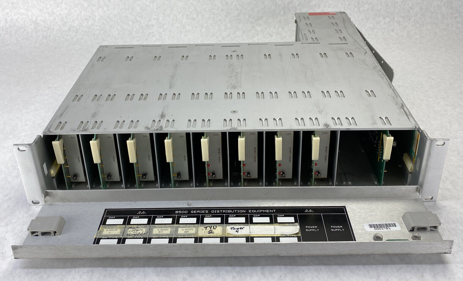 Grass Valley Group 8500 series with 8x model 8501 video DA boards