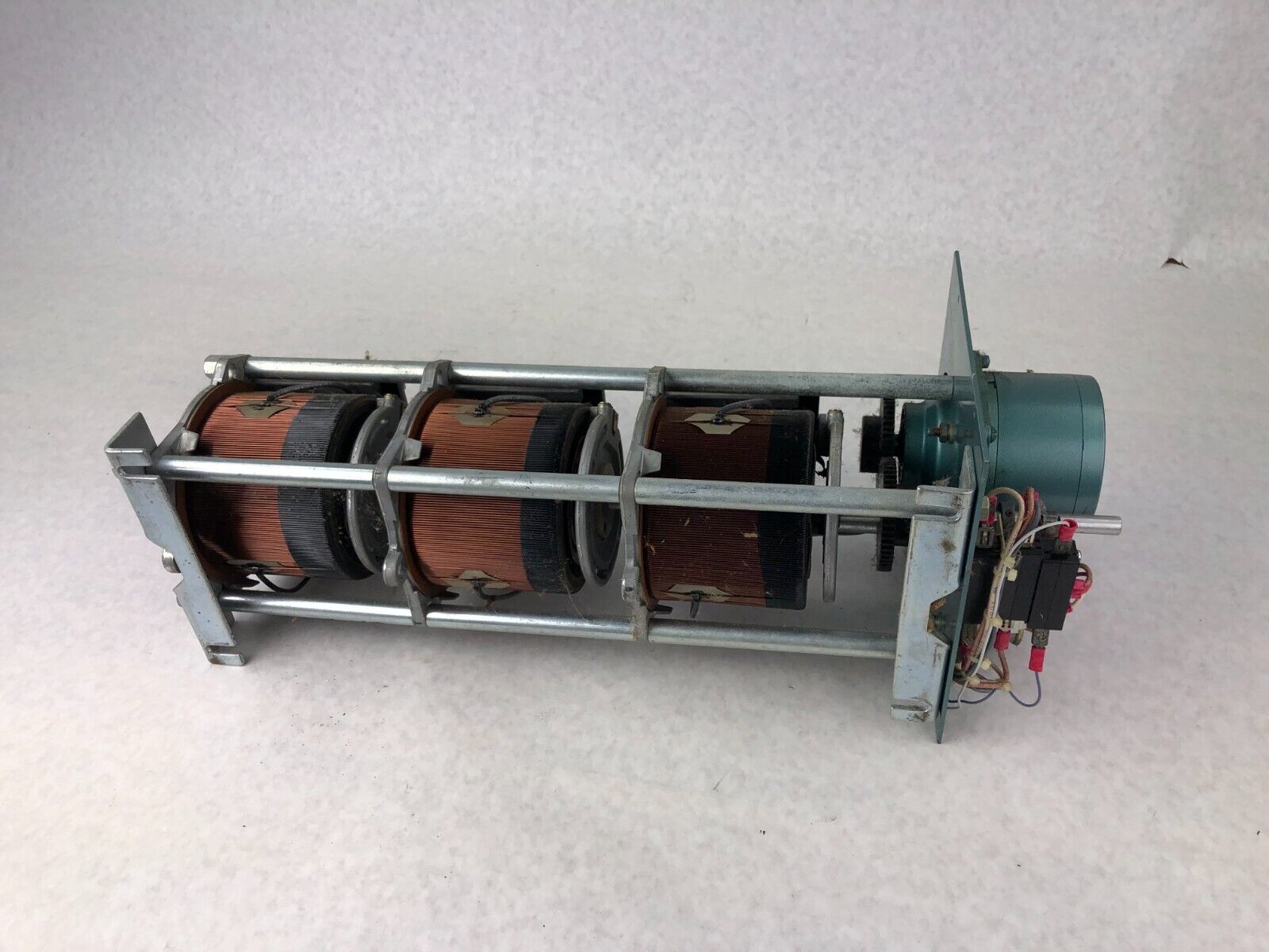 Superior Electric Stepper Precision Motor SS50-P2 120VAC 0.3A 3.3RPM BM131405