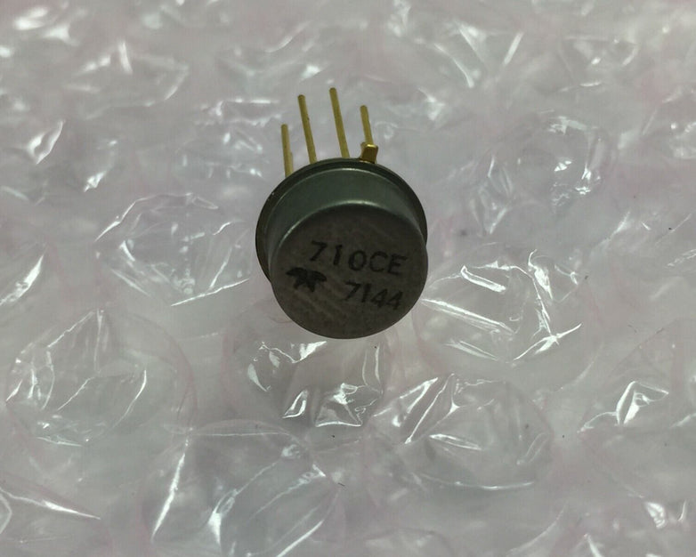 710CE Integrated Circuit Gold Pin  NOS