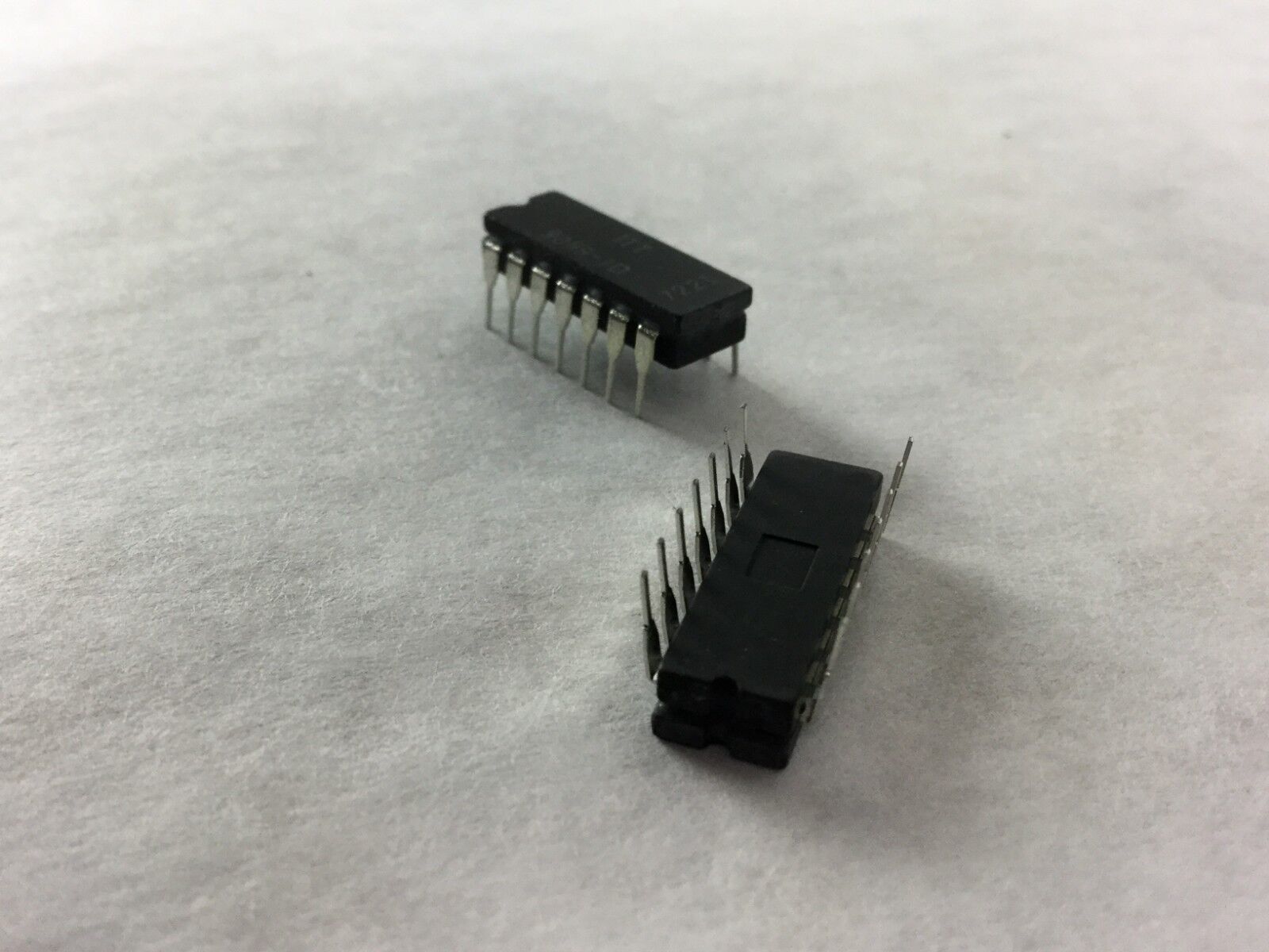 ITT  9099-ID  14 Pin  Lot of 30