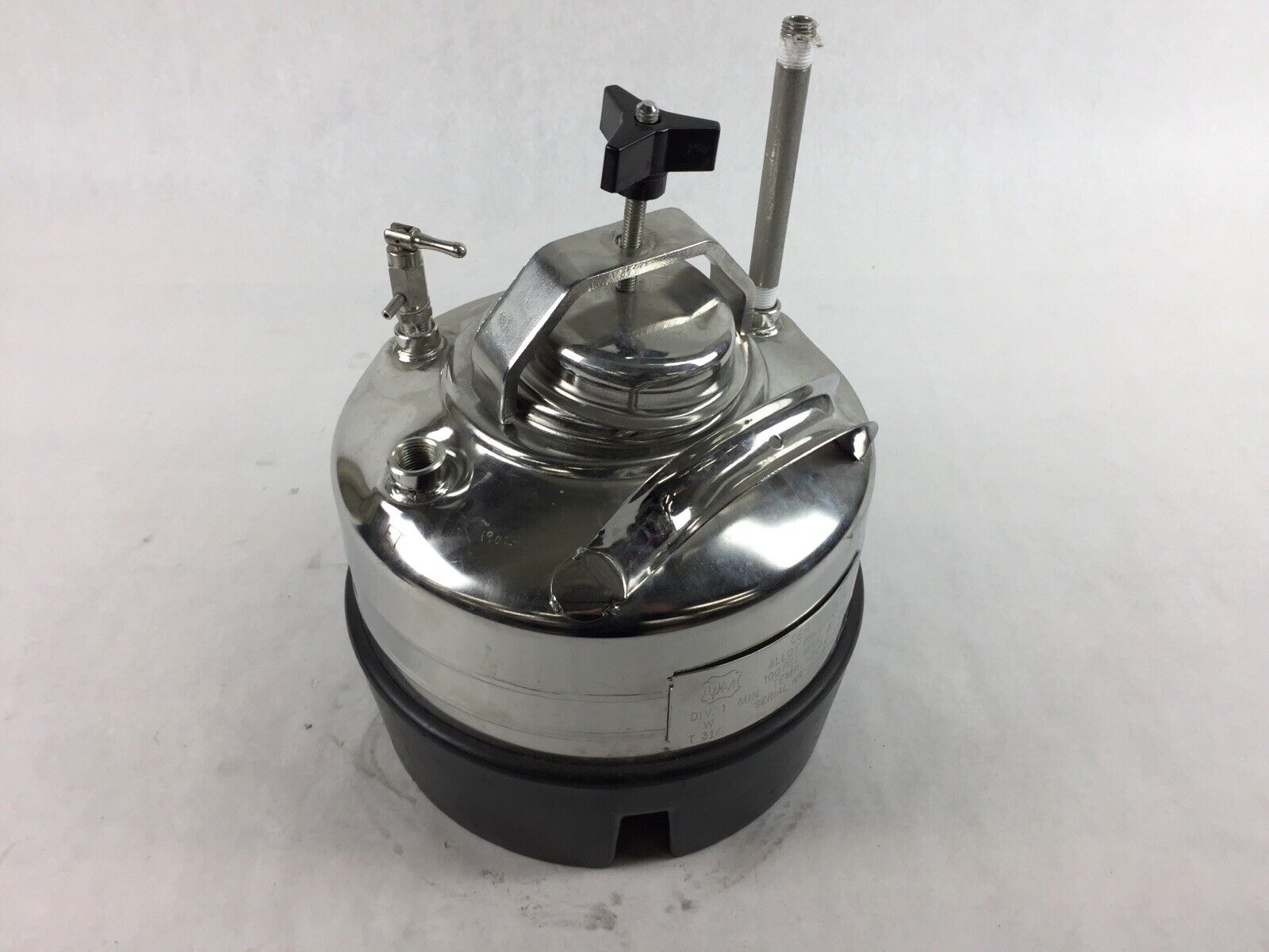Alloy Products 5 Liters UM Liquid Pressure Vessel - 100PSI - 250F Max