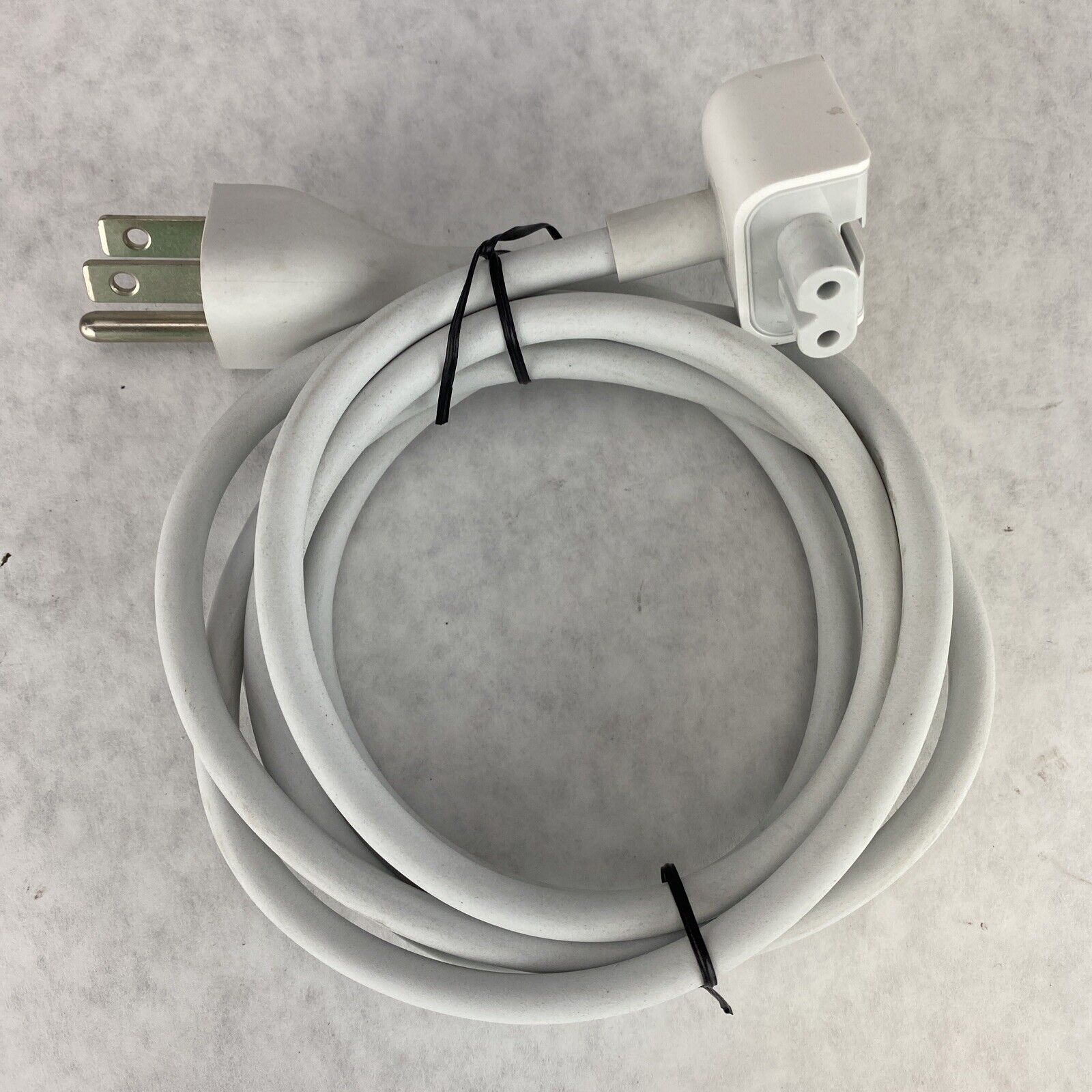 Apple Macbook Charger Volex APC7H Power Cord Charging Extender Cable White