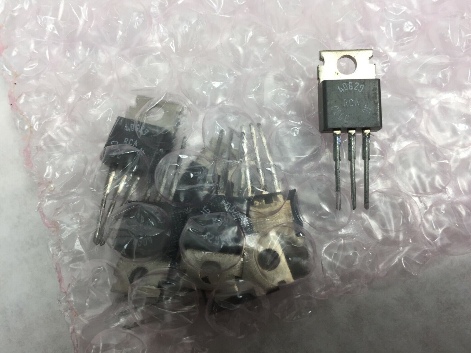 RCA 40629 Integrated Circuit   Lot of 7    NOS