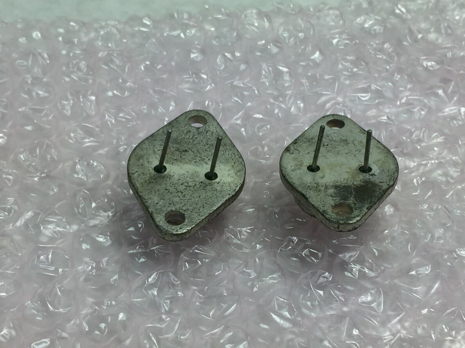 RCA 2N3668 Transistor   Lot of 2   NOS