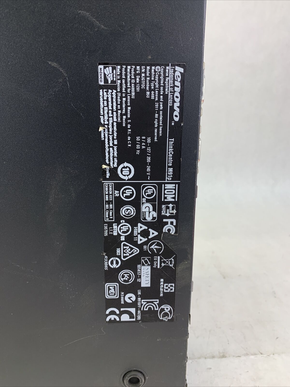 Lenovo Thinkcentre M91P DT Intel Core i5-2500 3.3GHz 4GB RAM No HDD No OS