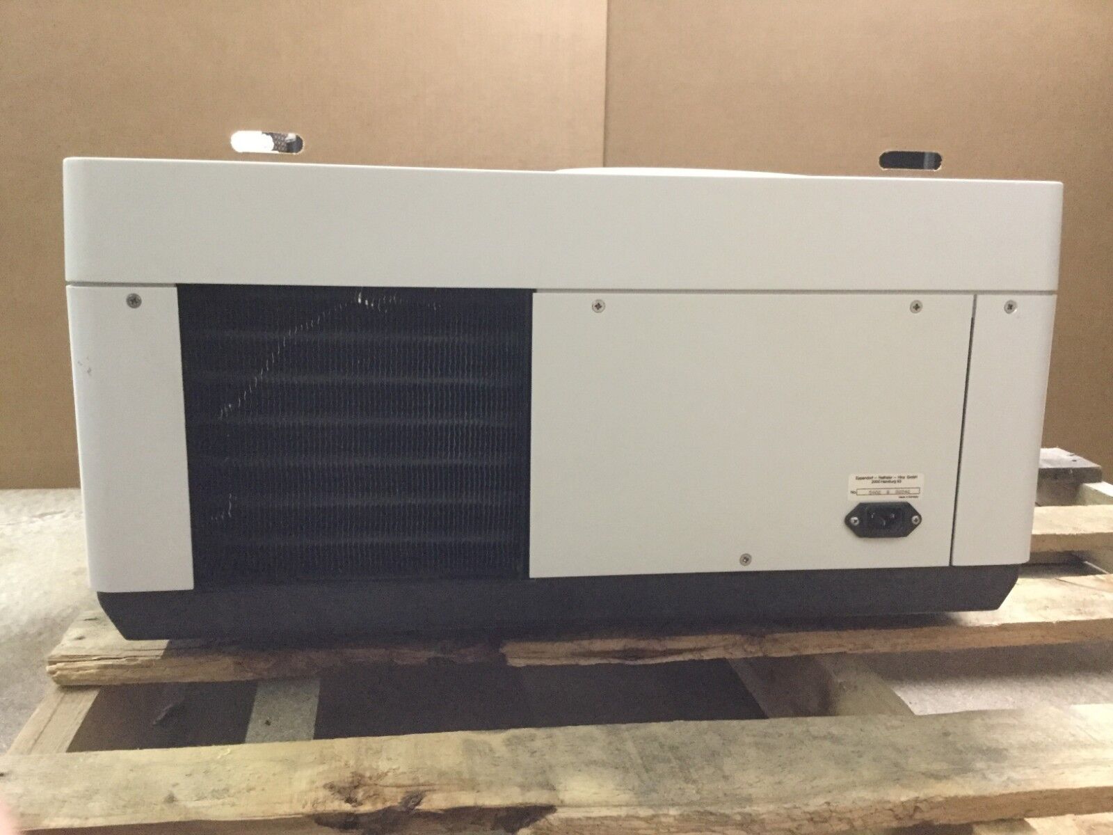Eppendorf 5402 Centrifuge  Includes Power Supply  Err 6  Parts or Repair Only