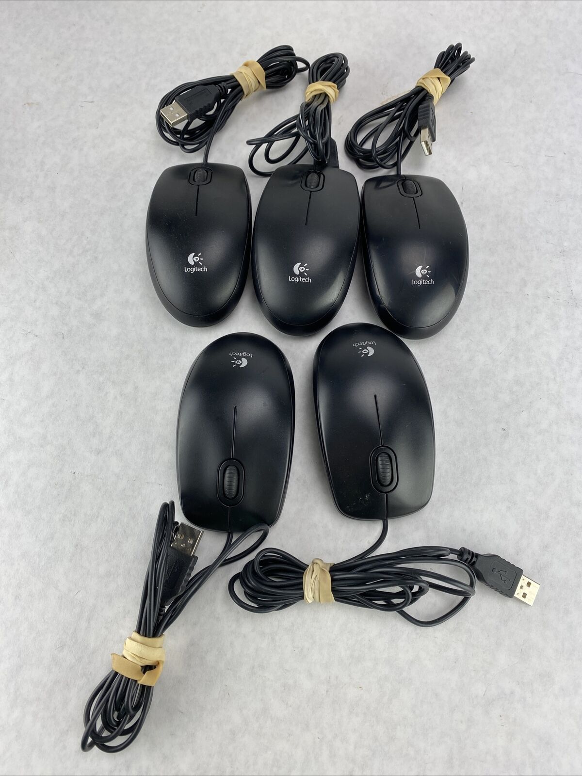 Lot( 5 ) Logitech 810-002149 B100 Full-Size Corded Wired USB Mouse Black