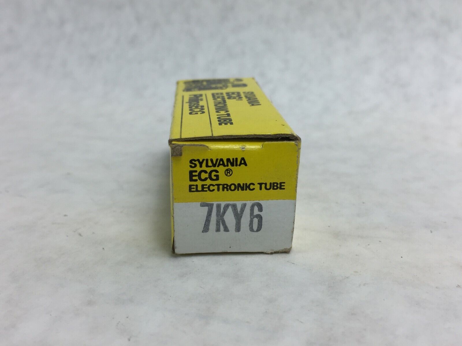 Sylvania PhillipsECG  Electronic Tube 7KY6