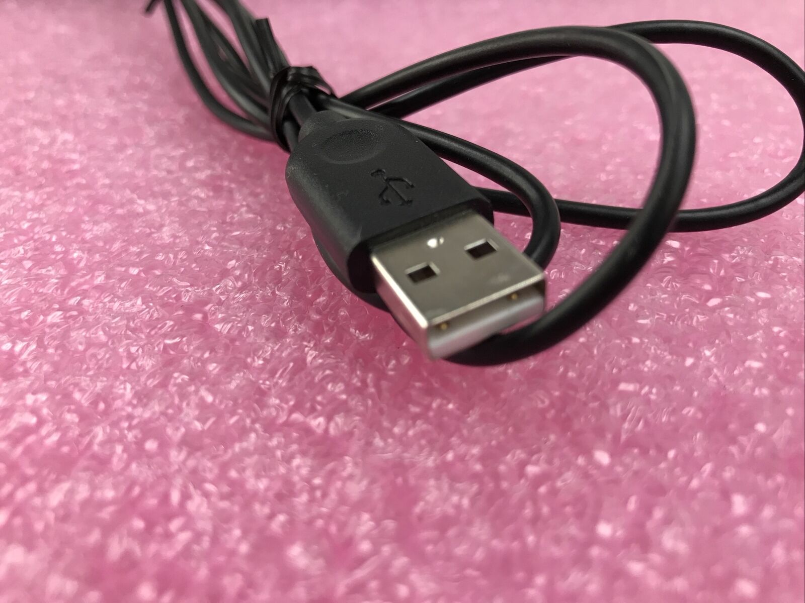 Logitech Y-U0009 USB Keyboard - Untested