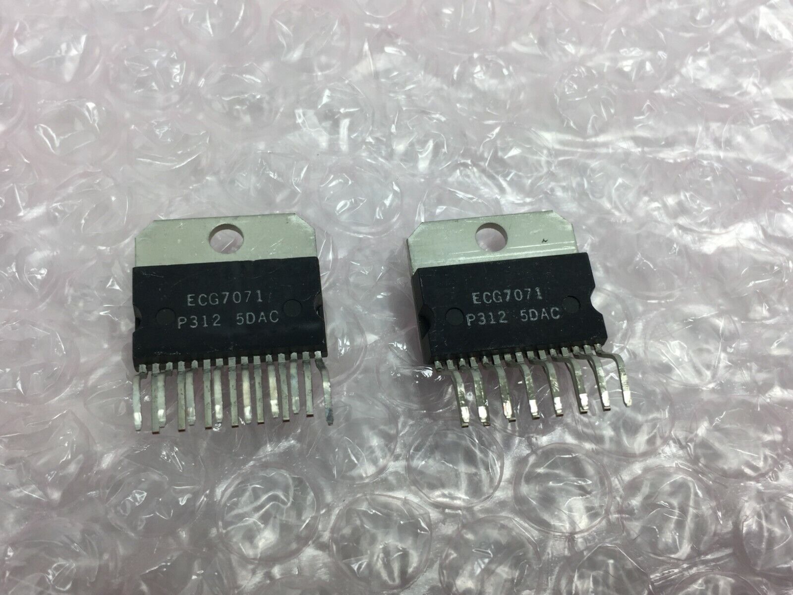 Sylvania ECG7071  Integrated Circuits   Lot of 2  NOS