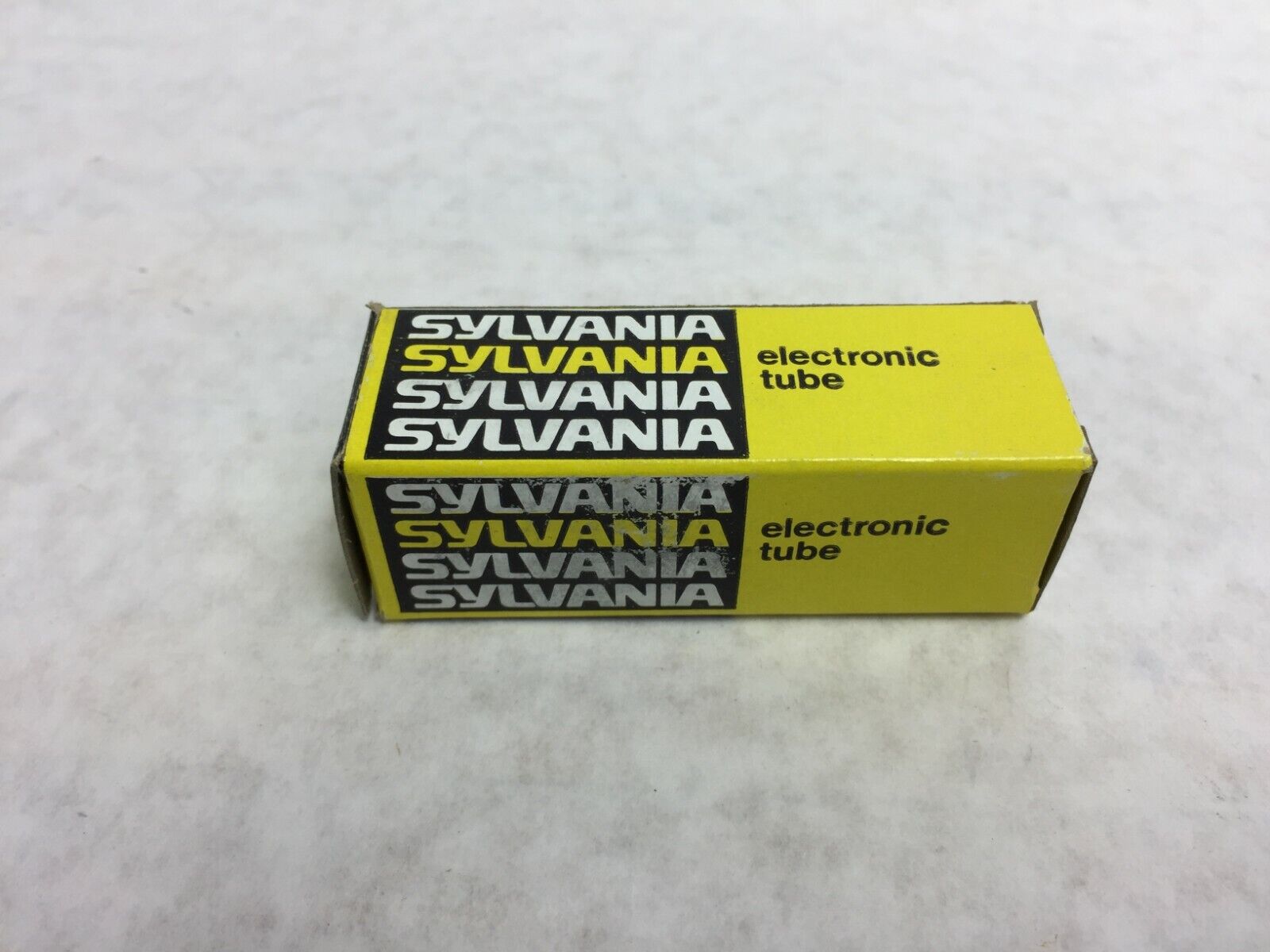 Sylvania Electronic Tube  4JD6