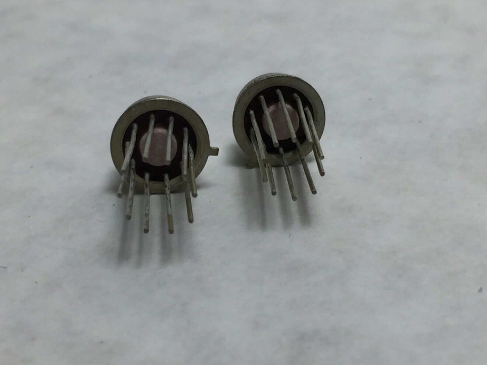 Motorola MLM304G Voltage Regulator  Lot of 2   NOS