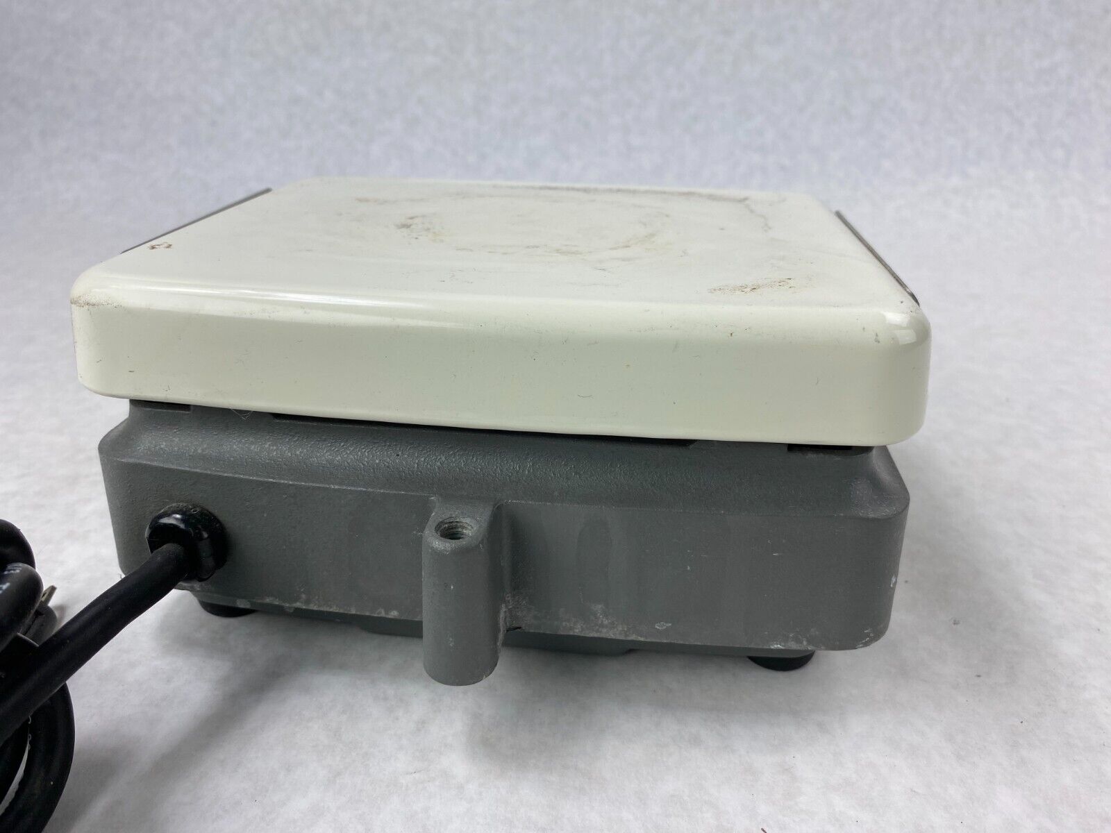 Corning PC-320 Laboratory Ceramic Hot Plate Magnetic Stirrer 7.5'' x 6''