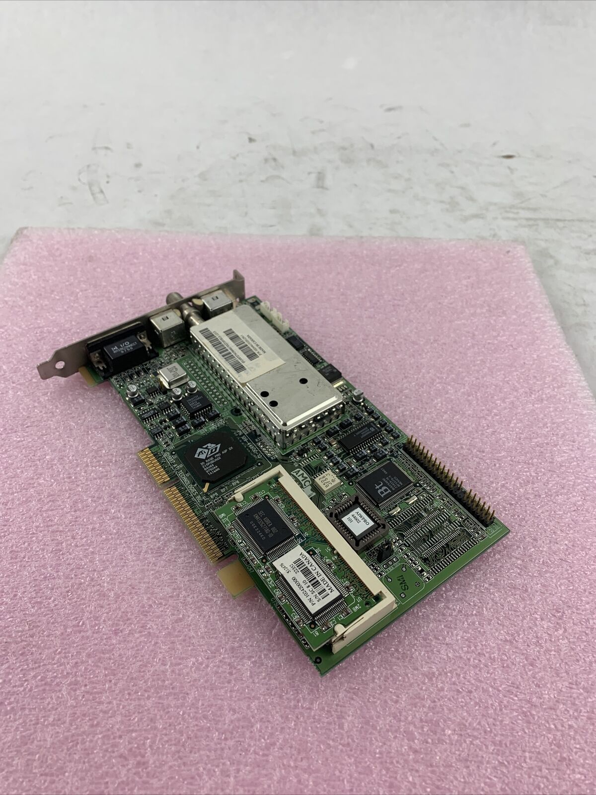 ATI 109-44600-10 3D Rage Pro AGP 2X VGA Graphics Card w/ Video Memory Board