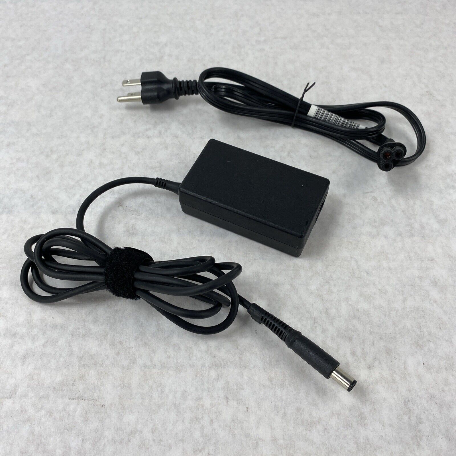 Genuine HP TPN-CA16 65W AC Adapter Charger 19.5V 3.33A
