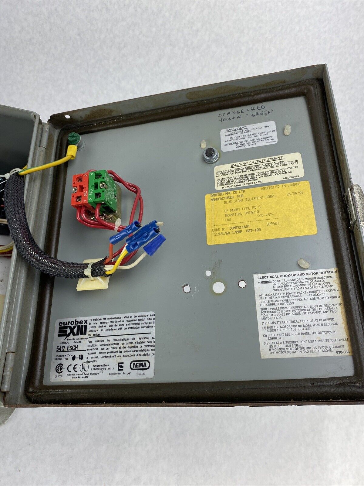 Blue Giant 038-158 ES Truck Restraint Control Panel 115V/VAC