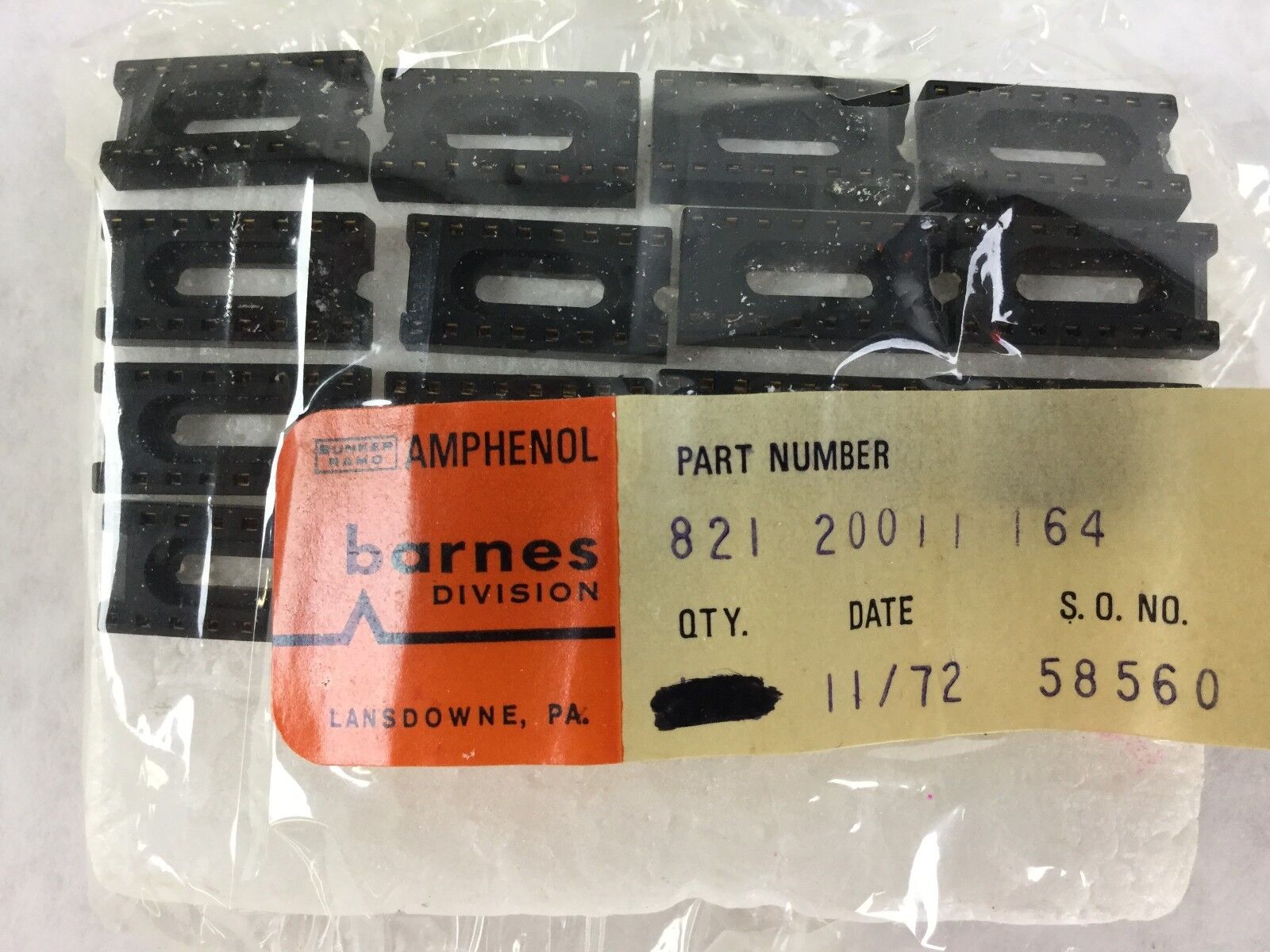 Vintage Rare (1972) Amphenol 821-20011-164, 16 Pin, Lot of 14