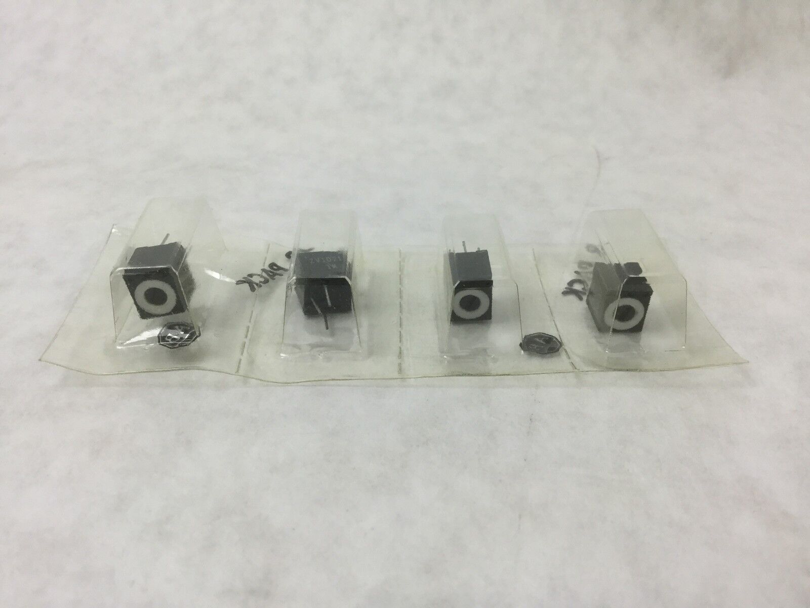 Allen Bradley, Type Z (ZV1021), 1K (Lot of 4)