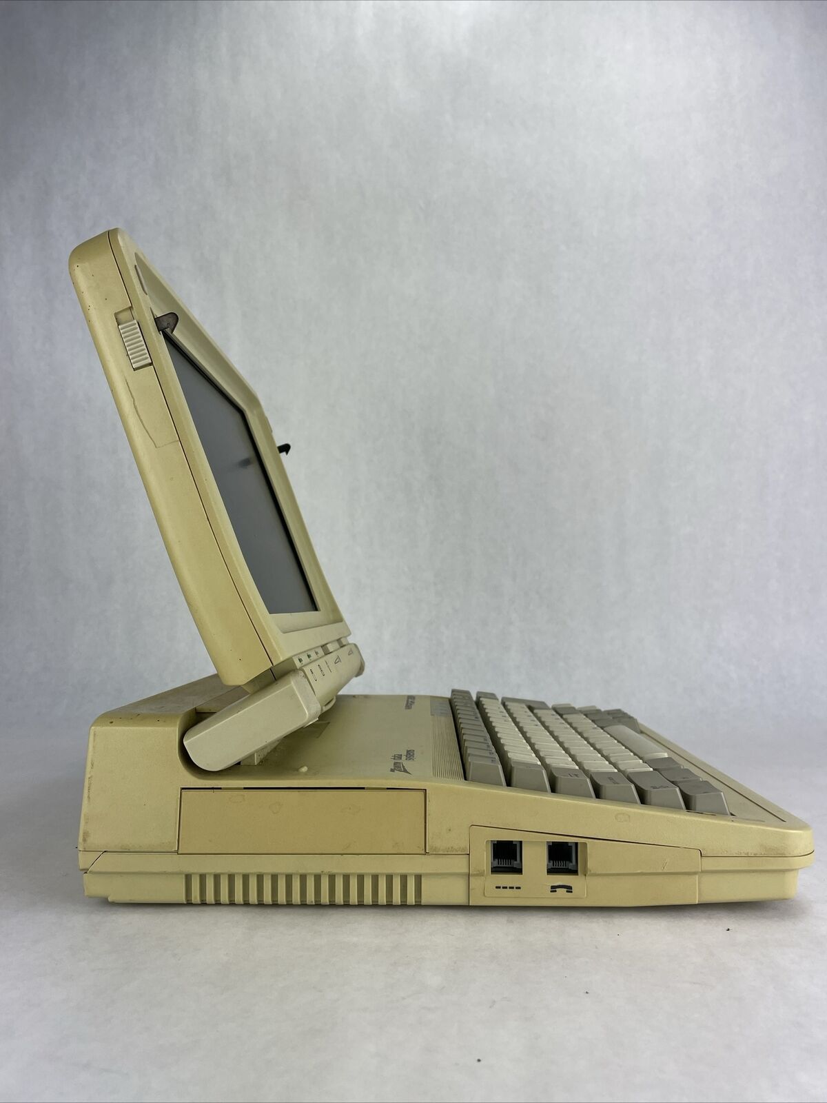 Zenith Super Port 2860 Intel 80286 12MHz ZWL-8200-21