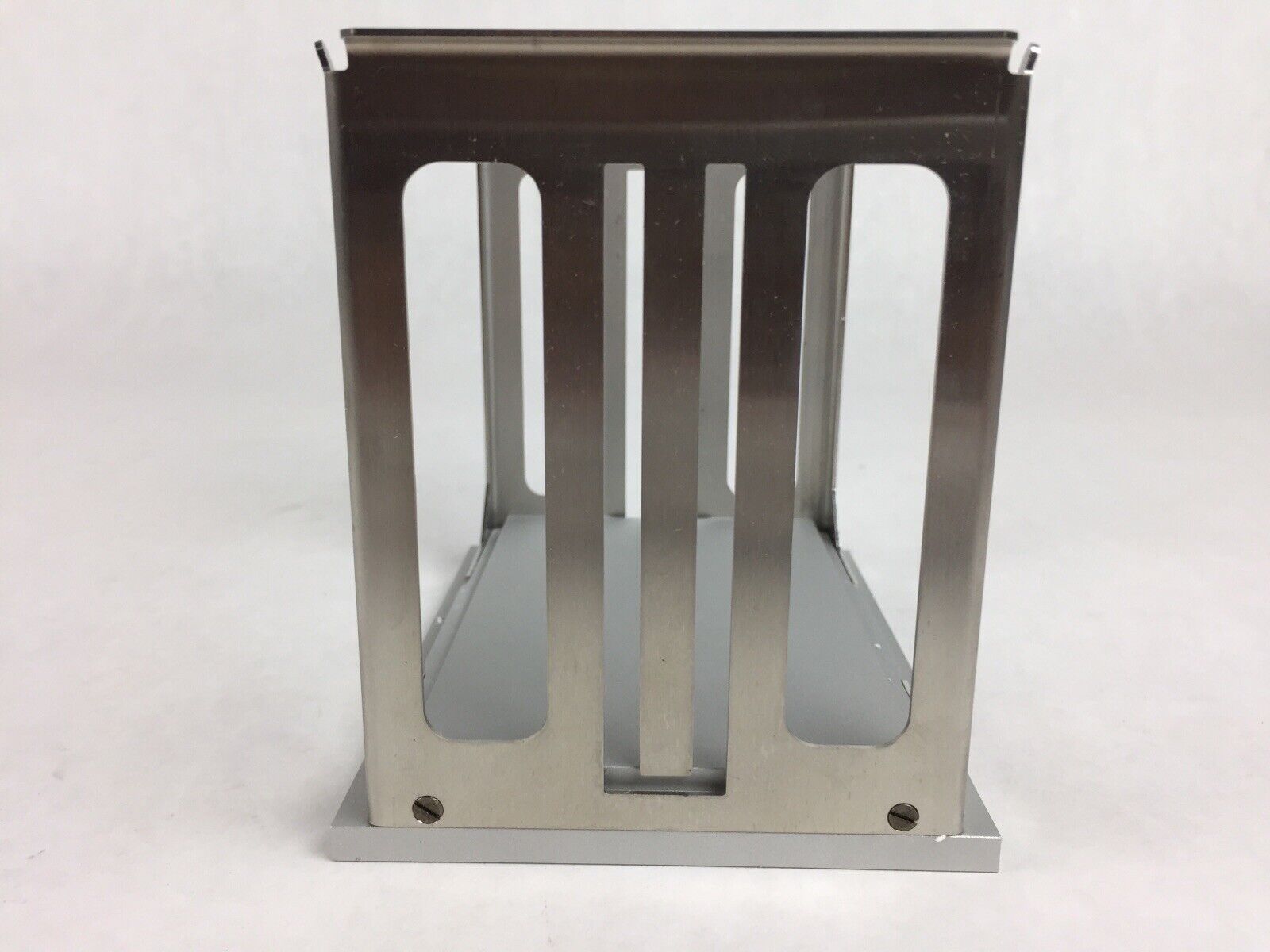 Qiagen 9013063 1747244-00 8 MTP BR 8000 BGR Removable Stacker