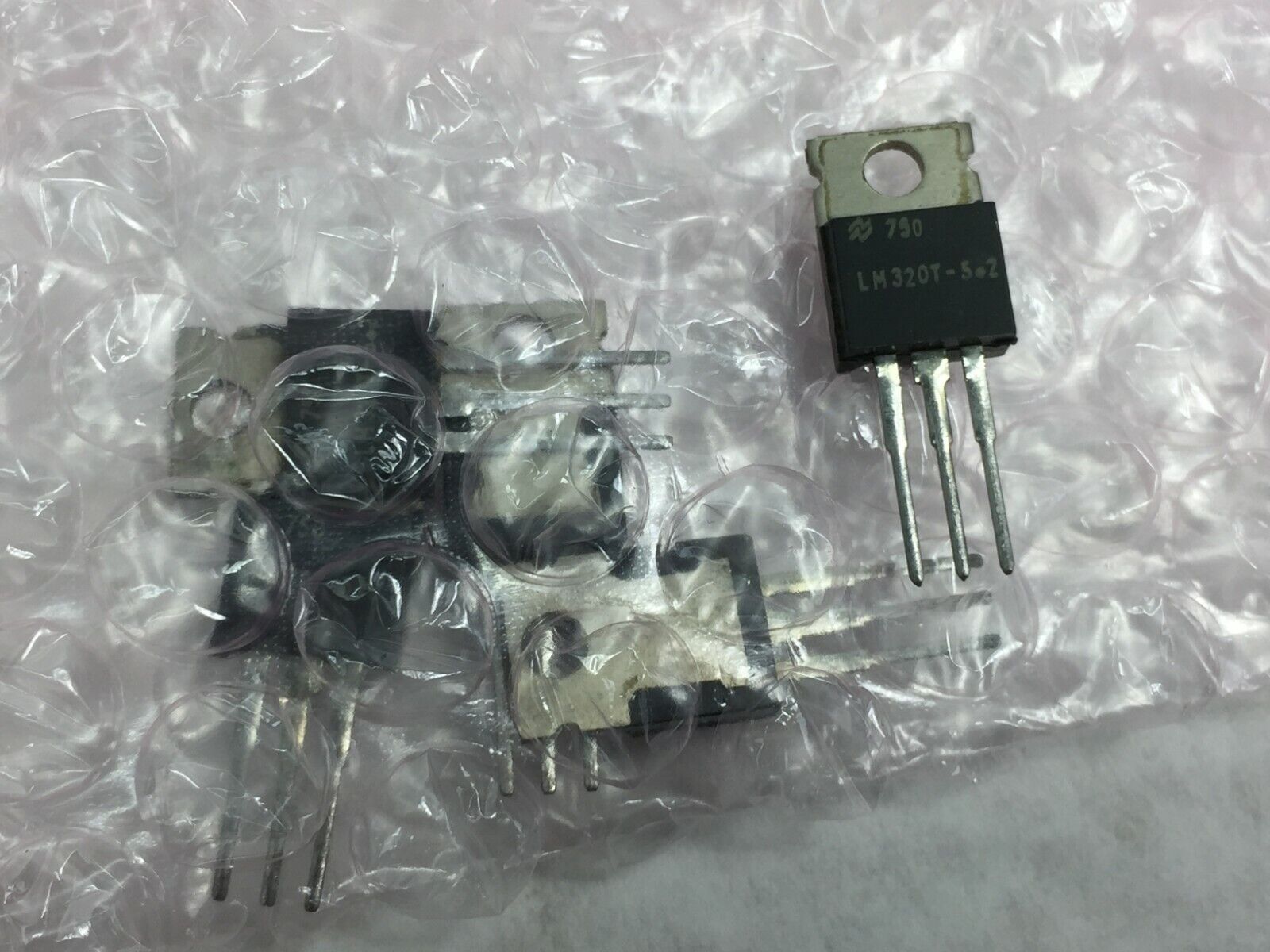 National Semiconductor LM320T-5 .2  Integrated Circuit   Lot of 6   NOS