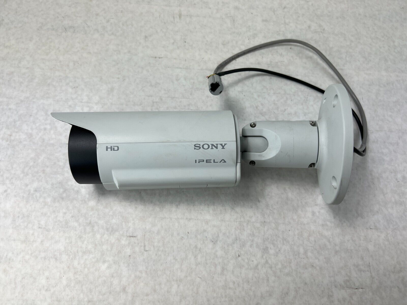 Sony Ipela HD Outdoor Camera SNC-CH160 IEEE(POE) DC 36V-57V 12.9W