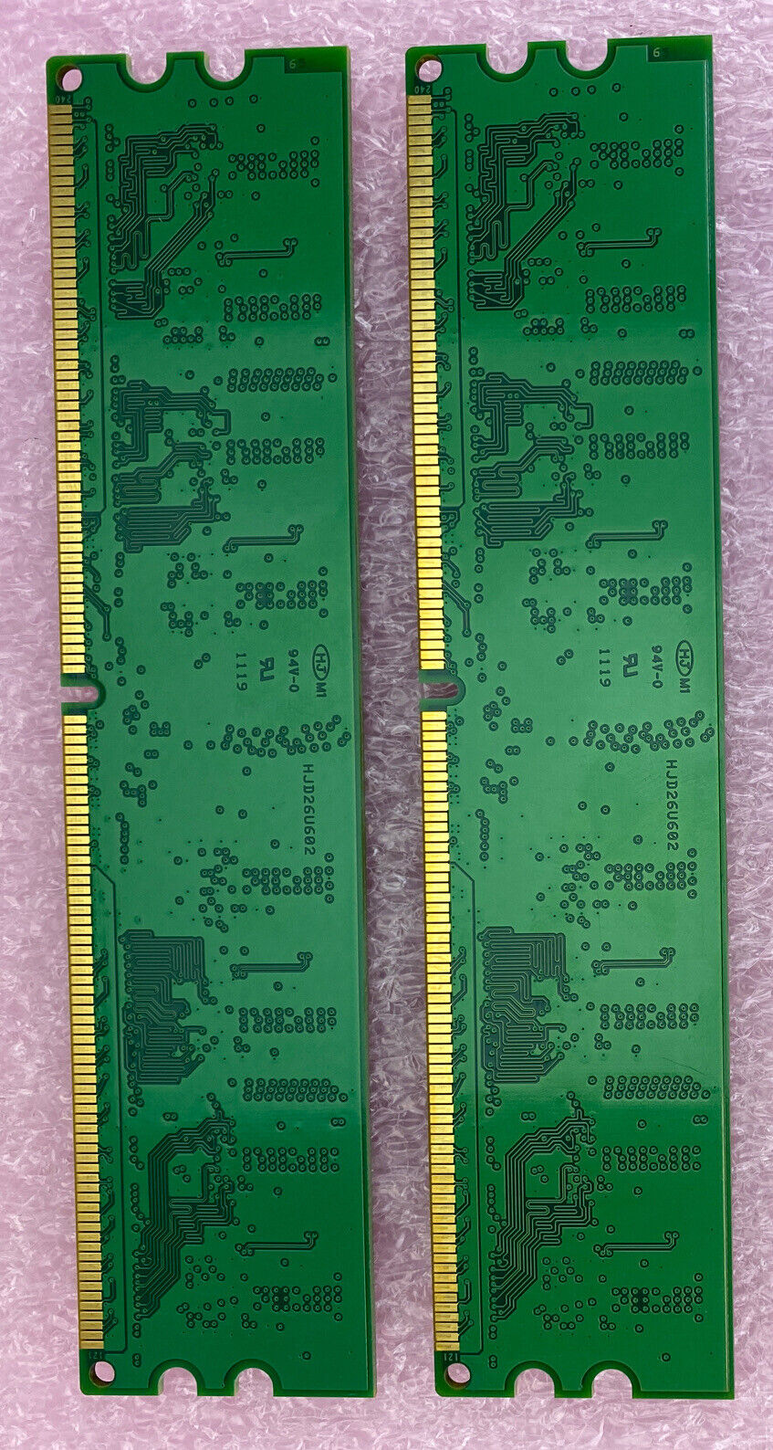2x 512MB Crucial CT6464AA64.M4FH 240-Pin DIMM 64Mx64 DDR2 PC2-5300 Unbuffered