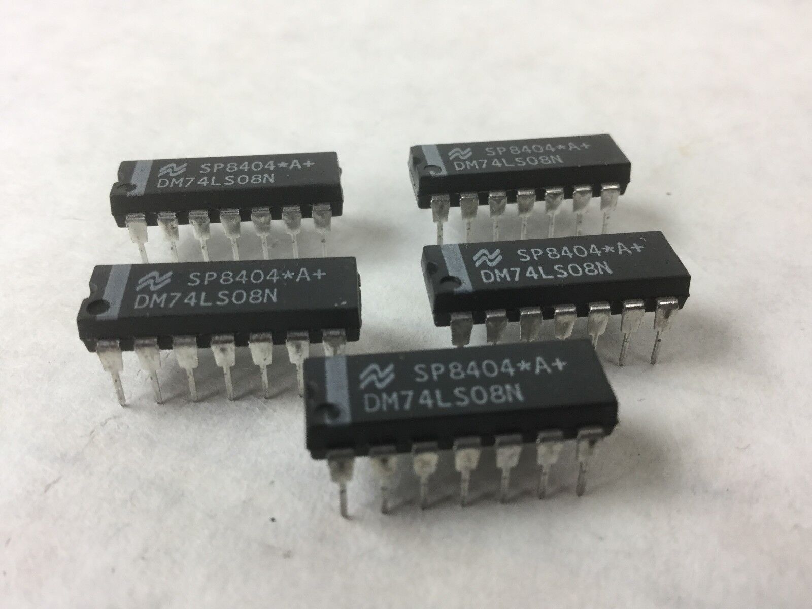 DM74LS08N (SP8404), 14 Pin Dip (Lot of 5) NEW