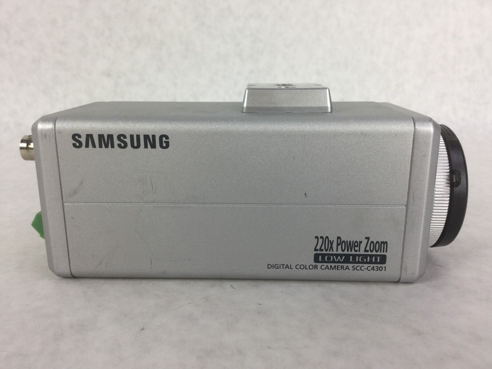 SAMSUNG Low Light Digital Color Surveillance Camera SCC-C4301