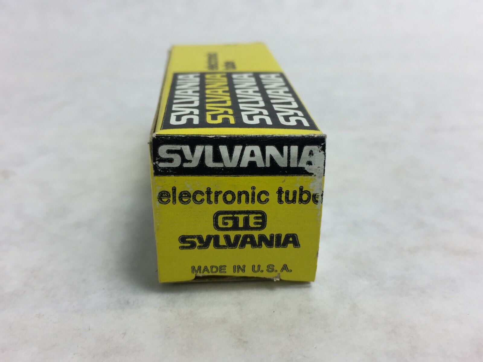 Sylvania 4CS6 Vacuum Tube