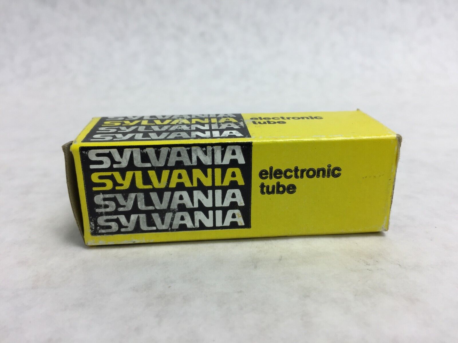 Sylvania Vacuum Tube  4DT6