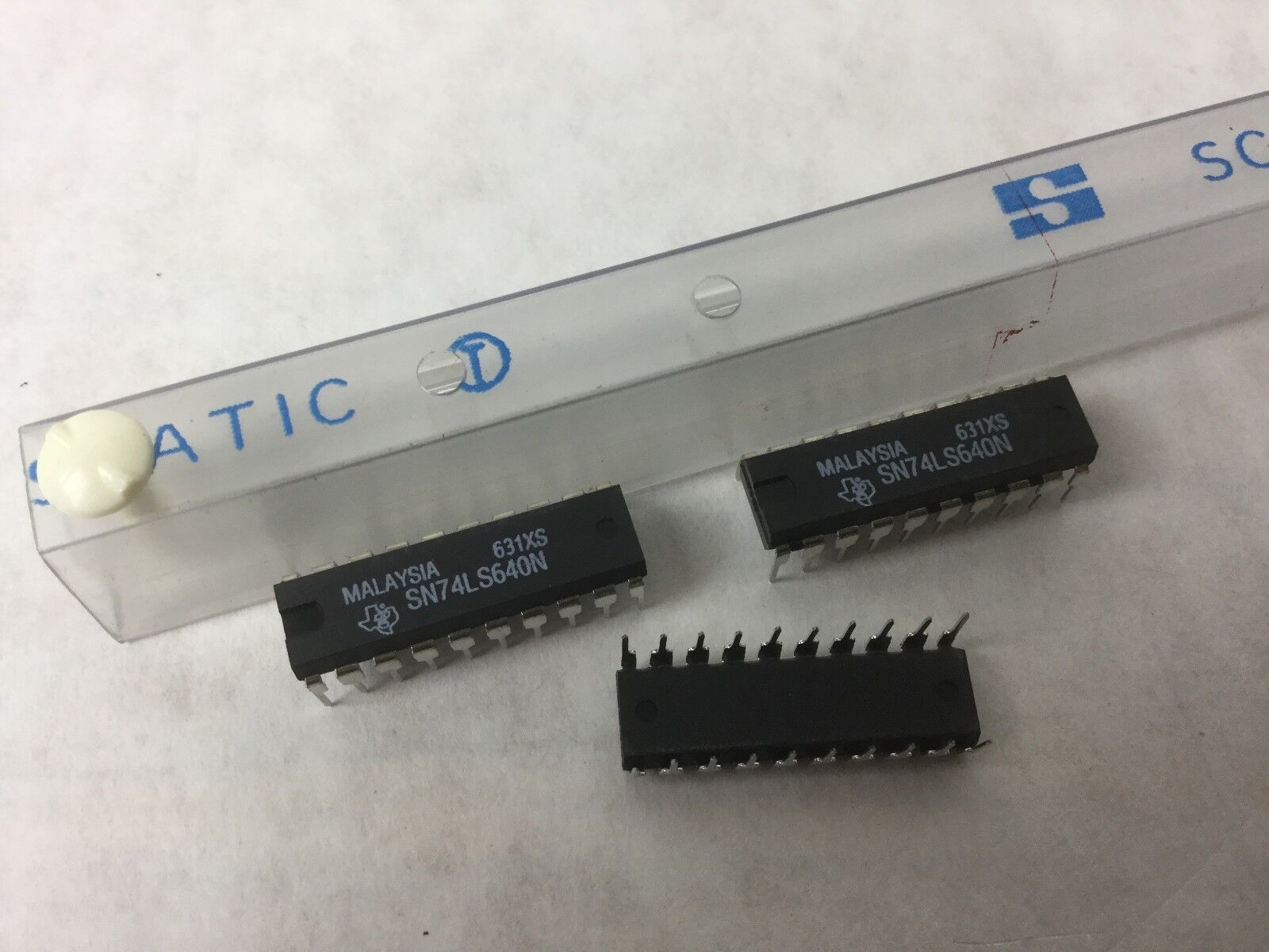TEXAS SN74LS640N, IC BUS TRANSCEIVER 8BIT 20 DIP, Lot of 3