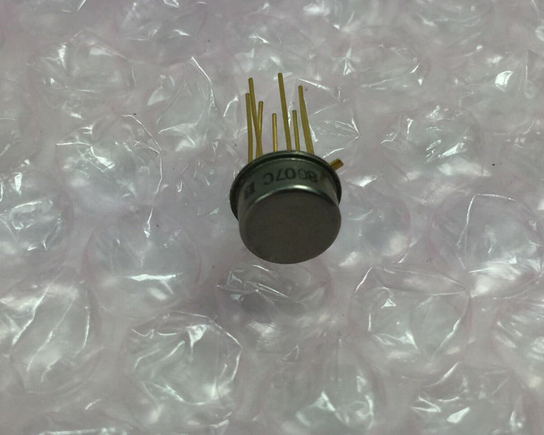 Intersil ICL8007C  FET-Input Op Amps   NOS