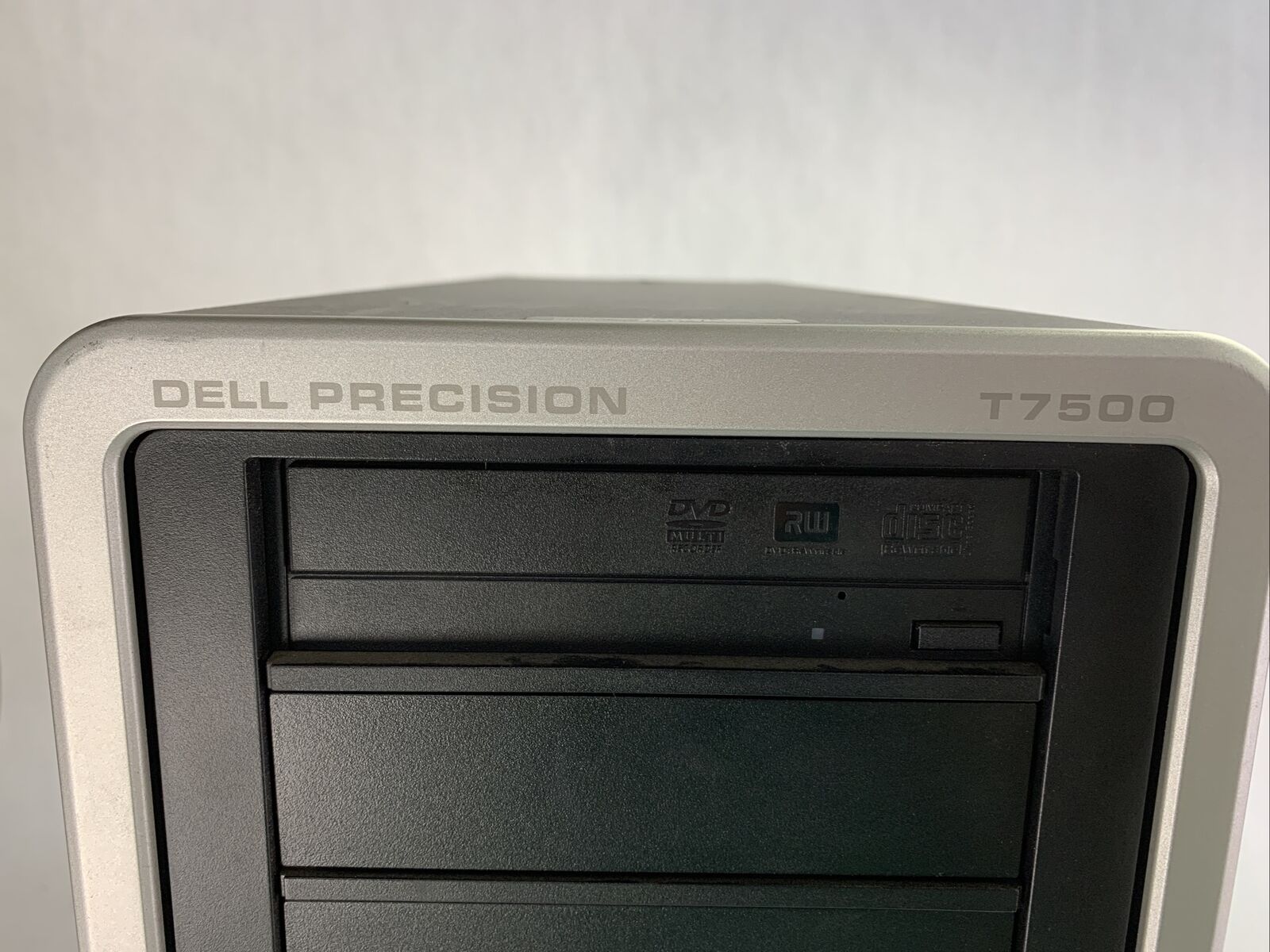 Dell Precision T7500 MT Intel Xeon E620 2.4GHz 8GB RAM No HDD No OS w/ Q FX1800