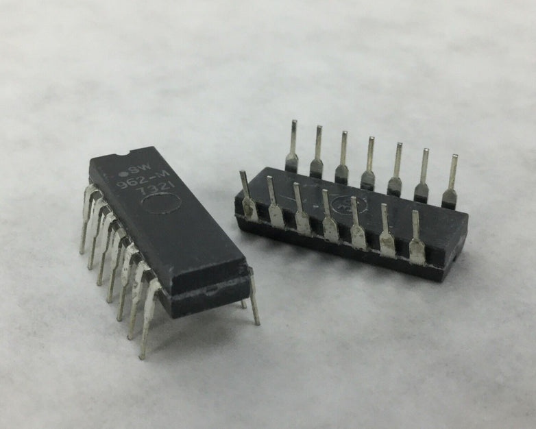 SW 962-M  Transistor  14 Pin Dip   Lot of 18  NEW