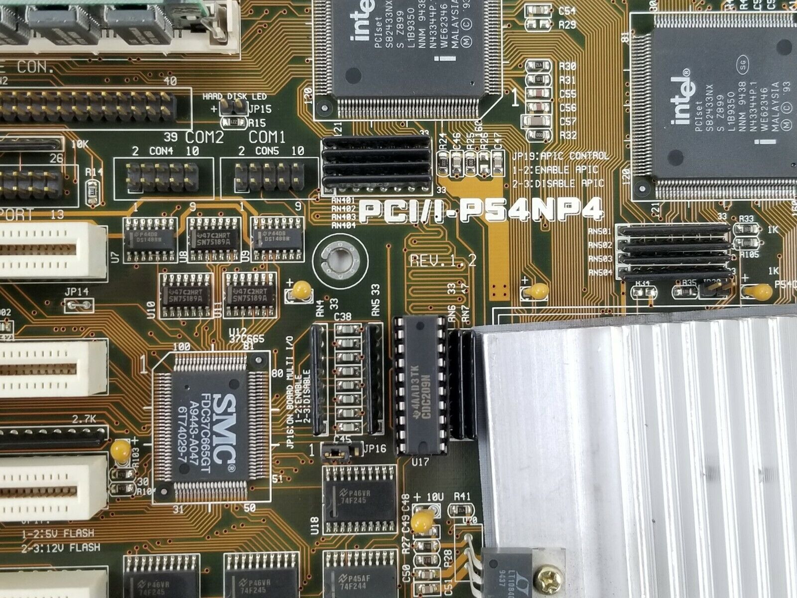 Asus PCI/I-P54NP4 Motherboard Intel Pentium 90MHz 64MB RAM